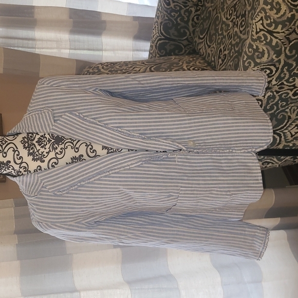 Crown & Ivy linen sz 2 blue white seersucker blazer - Picture 1 of 7